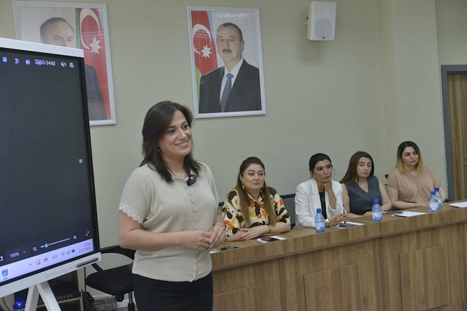 Zəngilanda analar üçün maarifləndirmə və psixoloji dəstək təlimləri keçirildi — FOTOLAR Zəngilanda analar üçün maarifləndirmə və psixoloji dəstək təlimləri keçirildi — FOTOLAR
