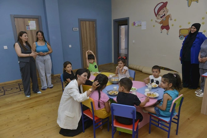 Zəngilanda analar üçün maarifləndirmə və psixoloji dəstək təlimləri keçirildi — FOTOLAR Zəngilanda analar üçün maarifləndirmə və psixoloji dəstək təlimləri keçirildi — FOTOLAR