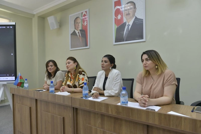 Zəngilanda analar üçün maarifləndirmə və psixoloji dəstək təlimləri keçirildi — FOTOLAR Zəngilanda analar üçün maarifləndirmə və psixoloji dəstək təlimləri keçirildi — FOTOLAR
