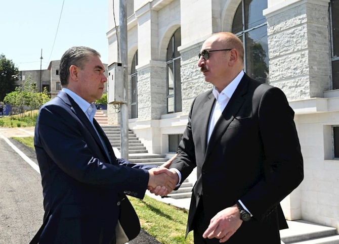 Şuşada birgə nahar... — FOTOLAR