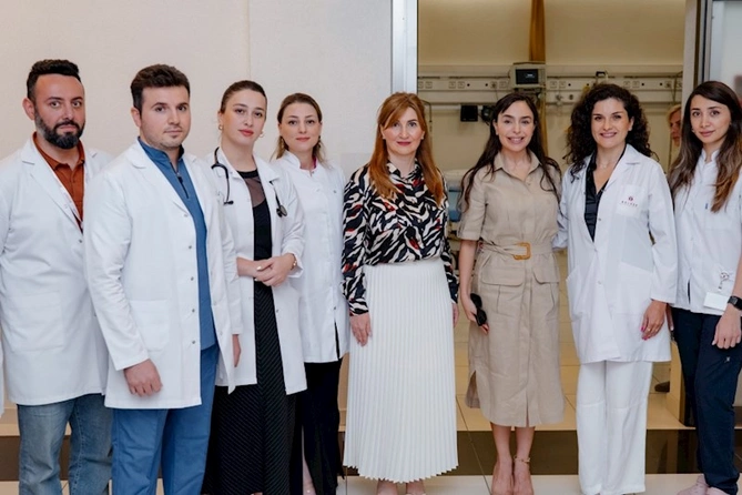 Leyla Əliyeva “Məlhəm Hospital”ı ziyarət etdi — FOTOLAR Leyla Əliyeva “Məlhəm Hospital”ı ziyarət etdi — FOTOLAR