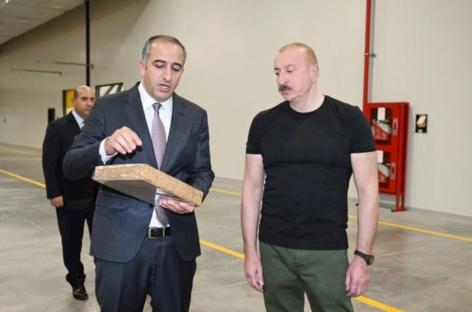 Prezident Ağdamda yeni müəssisəsənin açılışında iştirak etdi — FOTOLAR