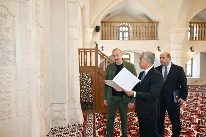 Prezident Qiyaslı kəndində məscidin açılışında — FOTOLAR