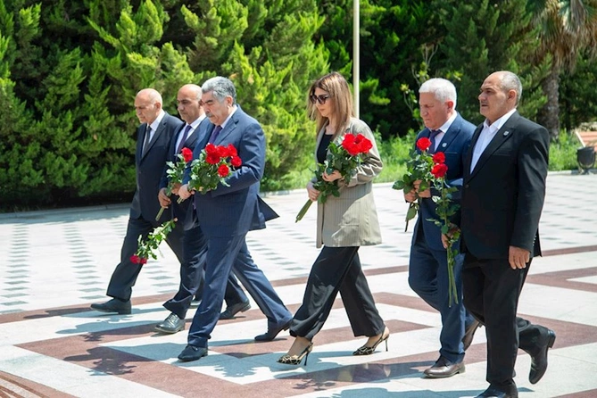 Salyanda “Qərbi Azərbaycan İrsi” kitabının I cildinin təqdimatı olub — FOTOLAR