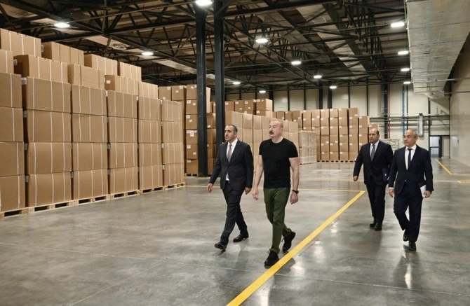 Prezident Ağdamda yeni müəssisəsənin açılışında iştirak etdi — FOTOLAR