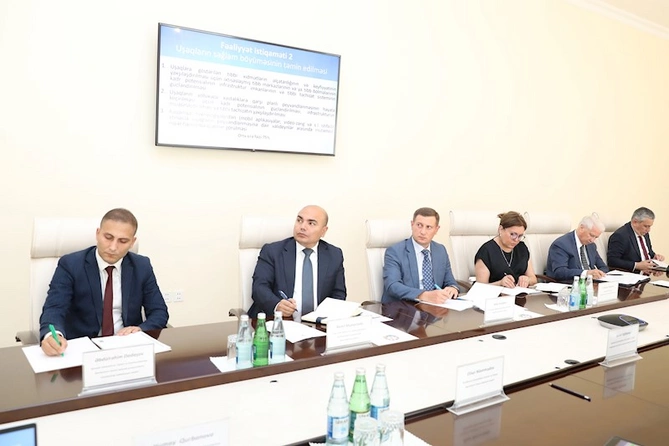 Səhiyyə Nazirliyində “Sağlam həyat tərzi” işçi qrupunun fəaliyyətinə start verildi — FOTOLAR Səhiyyə Nazirliyində “Sağlam həyat tərzi” işçi qrupunun fəaliyyətinə start verildi — FOTOLAR