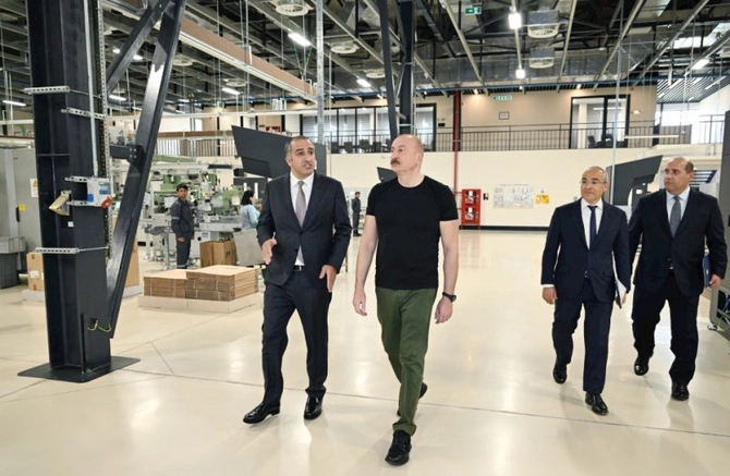 Prezident Ağdamda yeni müəssisəsənin açılışında iştirak etdi — FOTOLAR