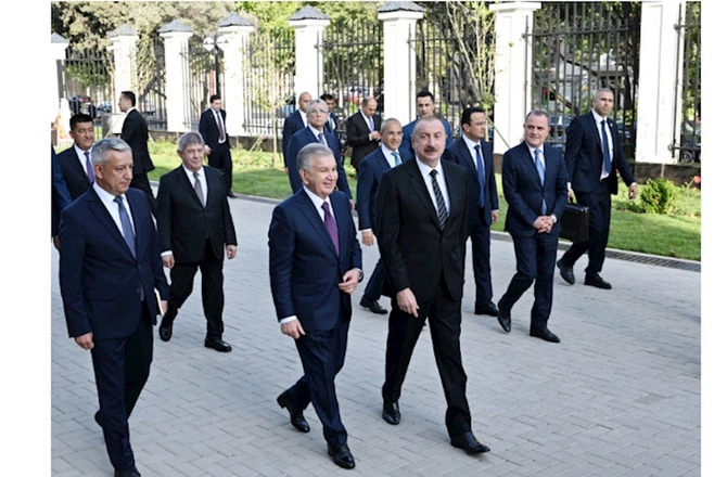 Prezidentlər Özbəkistanın Azərbaycandakı səfirliyinin yeni binasının açılışında — FOTOLAR (YENİLƏNİB)