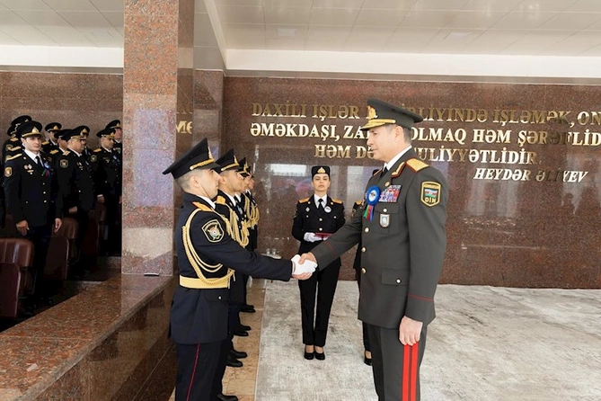 “Polis bundan sonra da Vətənə və xalqa şərəflə xidmət edəcək” — Vilayət Eyvazov (FOTOLAR/VİDEO) “Polis bundan sonra da Vətənə və xalqa şərəflə xidmət edəcək” — Vilayət Eyvazov (FOTOLAR/VİDEO)