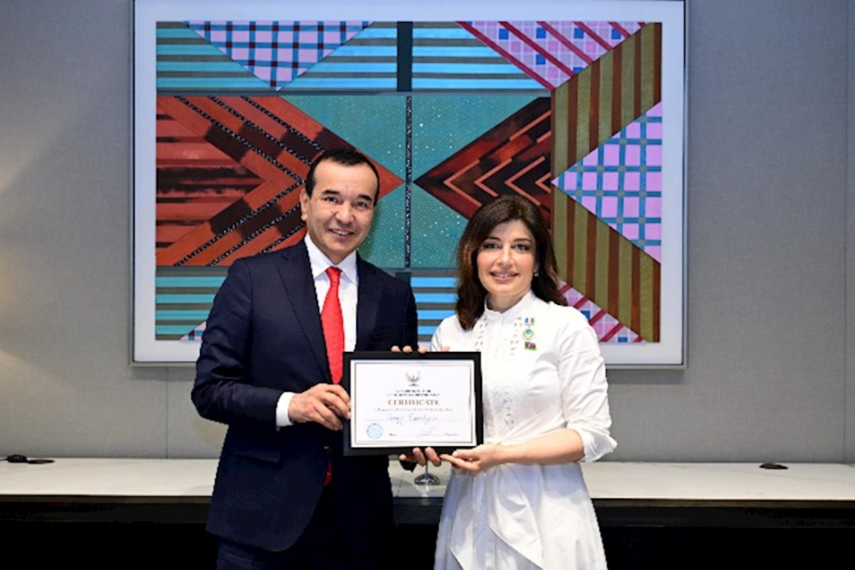 Günay Əfəndiyeva Özbəkistanın mədəniyyət elçisi medalı ilə təltif edildi — FOTO