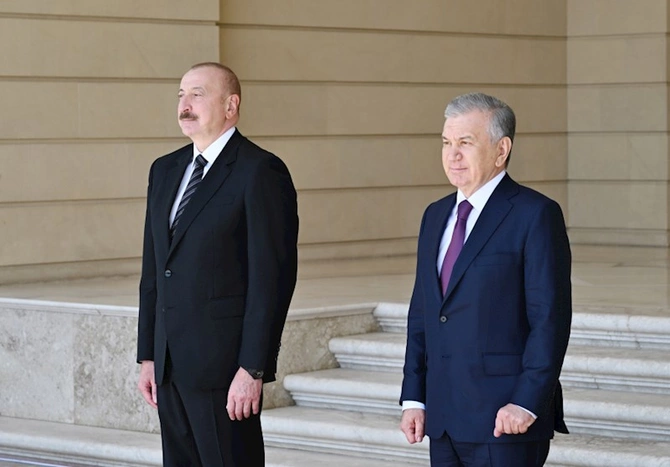 Prezidentlər mətbuata bəyanatlarla çıxış etdi — FOTOLAR (YENİLƏNİB)