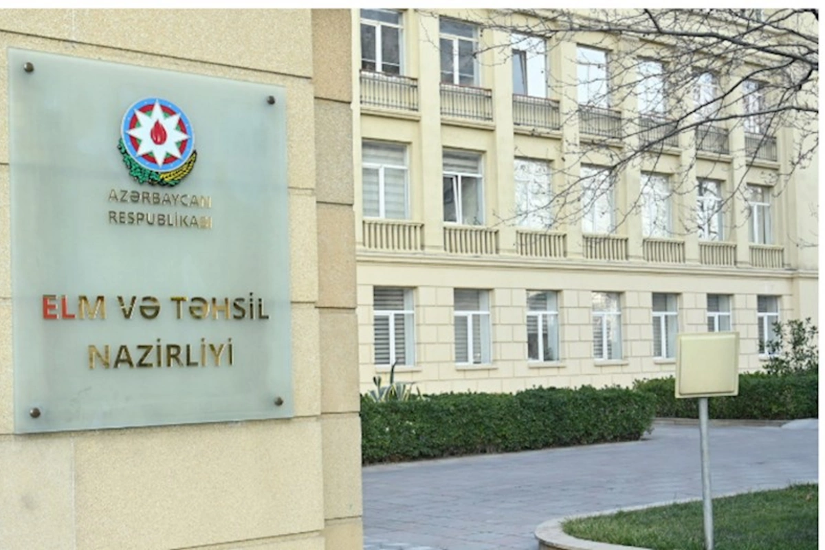 Universitetlərdə rus dilində tədrisin dayandırılması xəbəri feykdir — FOTO