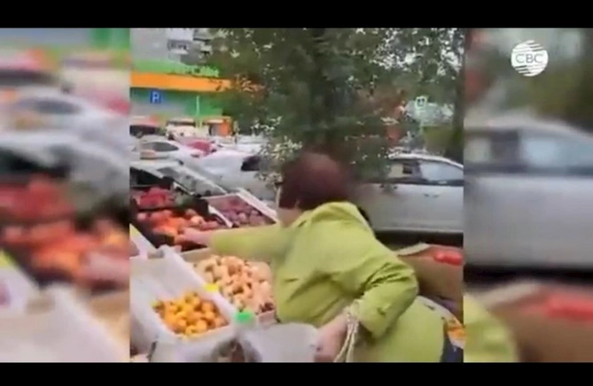 Ruslar həbs olunan azərbaycanlıların mallarını belə oğurladılar — VİDEO Ruslar həbs olunan azərbaycanlıların mallarını belə oğurladılar — VİDEO