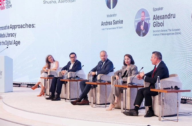 “İnnovativ yanaşmalar: Rəqəmsal dövrdə media savadlılığı” mövzusunda ilk panel sessiya keçirilib — FOTOLAR