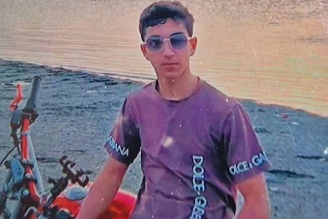 Novxanıda dənizdə batan yeniyetmələrin FOTOLARI Novxanıda dənizdə batan yeniyetmələrin FOTOLARI