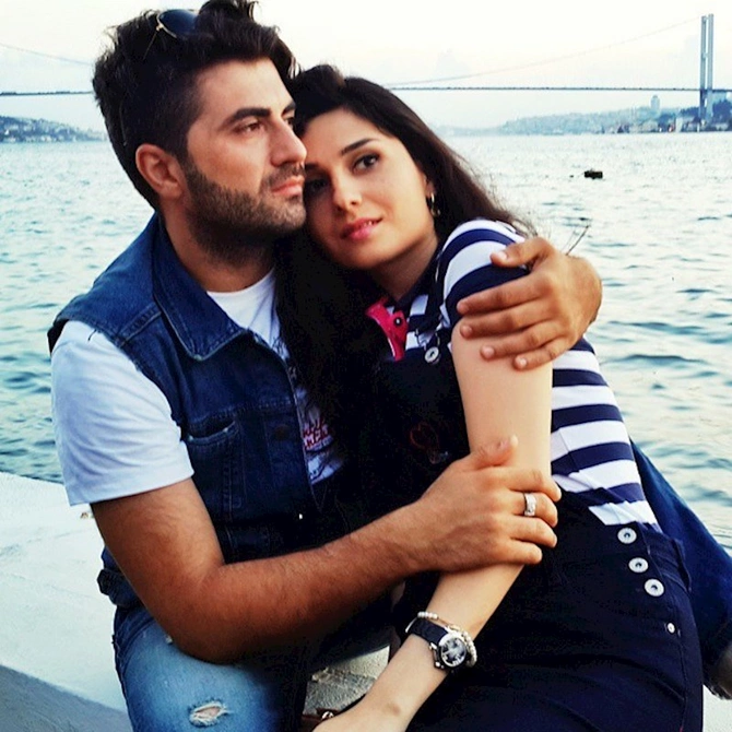 Zaur və Günay 11 il əvvəl — FOTO Zaur və Günay 11 il əvvəl — FOTO