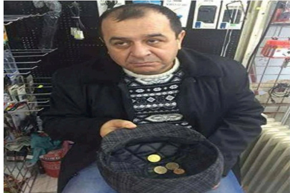 Tanınmış azərbaycanlı aktyor küçələrdə corab satdı — VİDEO