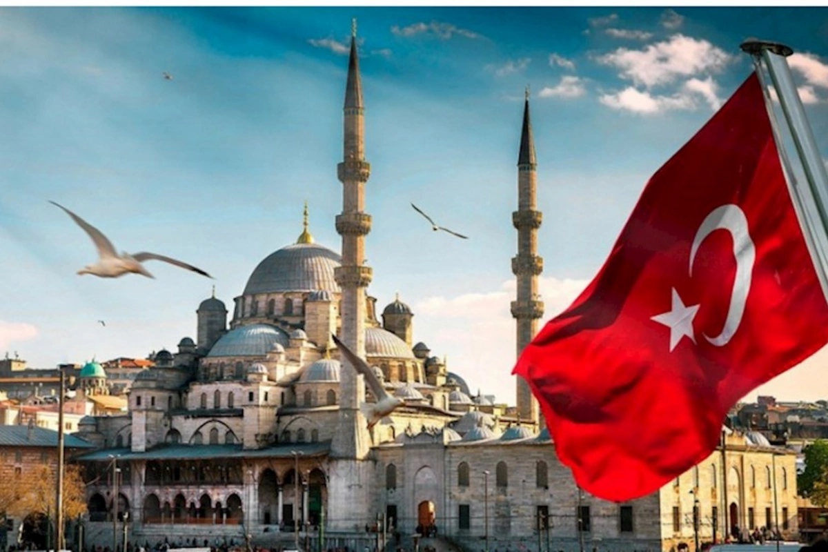 Qazi jurnalistlər Türkiyəyə gedir