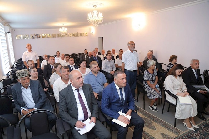 Hacıqabul Rayon İcra Hakimiyyətində növbəti vətəndaş qəbulu keçirildi — FOTOLAR Hacıqabul Rayon İcra Hakimiyyətində növbəti vətəndaş qəbulu keçirildi — FOTOLAR