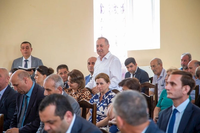 İcra başçısı səyyar qəbul keçirdi — FOTOLAR