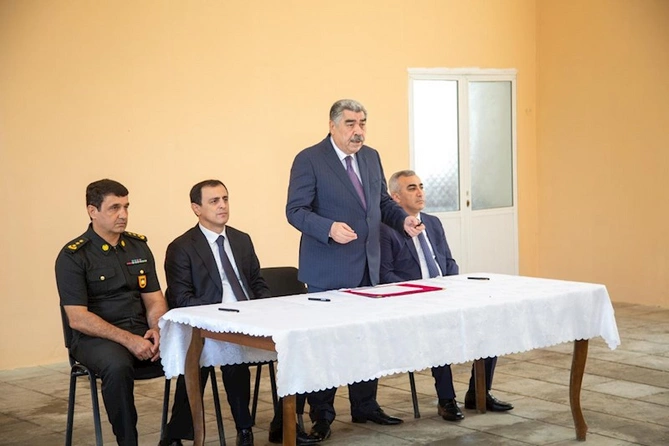 İcra başçısı səyyar qəbul keçirdi — FOTOLAR