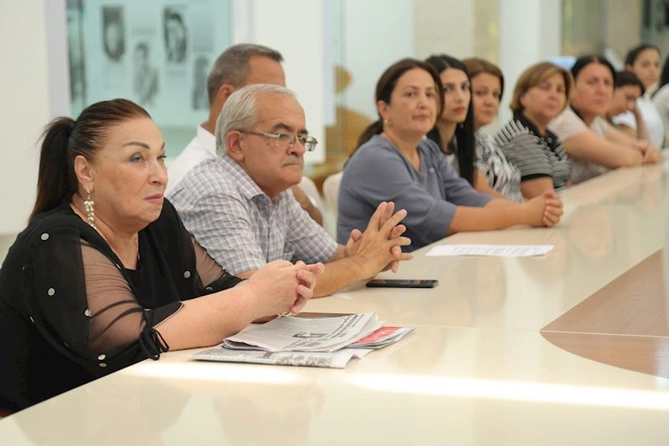 Hacıqabulda Milli Mətbuat Günü münasibətilə tədbir keçirildi — FOTOLAR Hacıqabulda Milli Mətbuat Günü münasibətilə tədbir keçirildi — FOTOLAR