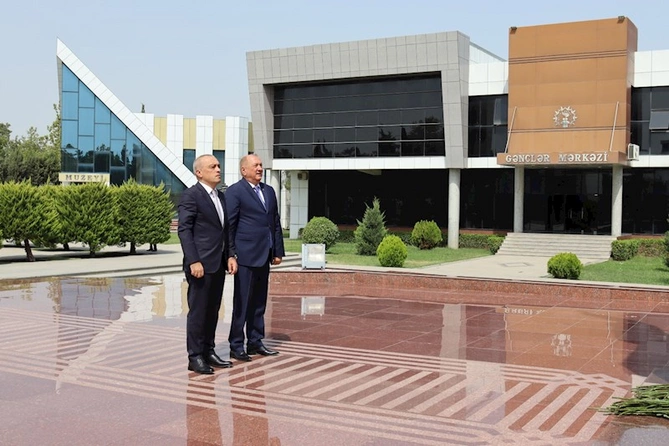 Dövlət Su Ehtiyatları Agentliyinin sədri Beyləqanda vətəndaşlarla görüşüb — FOTOLAR Dövlət Su Ehtiyatları Agentliyinin sədri Beyləqanda vətəndaşlarla görüşüb — FOTOLAR