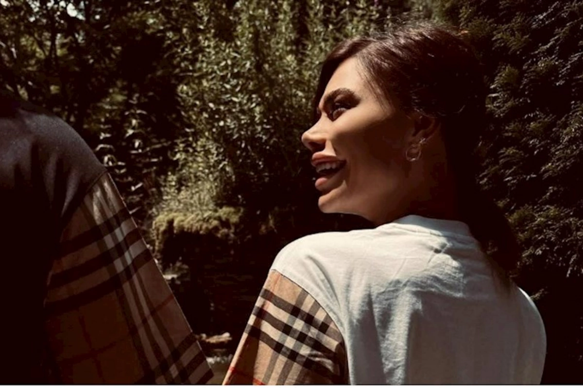 Aysun yeni münasibətə başladı: Hər kəs sussun! — FOTO