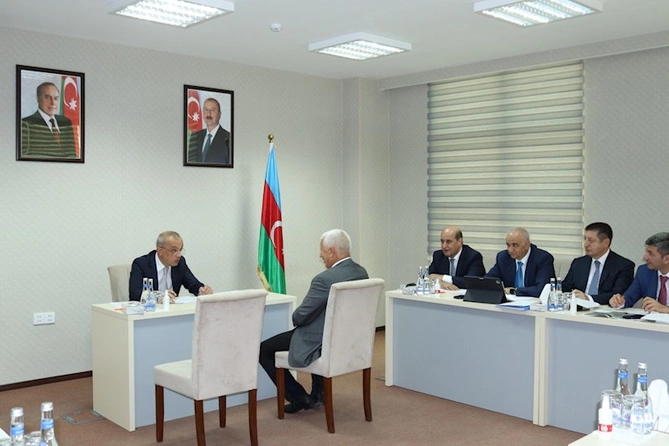Dövlət Su Ehtiyatları Agentliyinin sədri Beyləqanda vətəndaşlarla görüşüb — FOTOLAR Dövlət Su Ehtiyatları Agentliyinin sədri Beyləqanda vətəndaşlarla görüşüb — FOTOLAR
