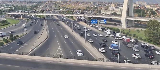 Koroğlu körpüsünün üzərində qəza — FOTOLAR