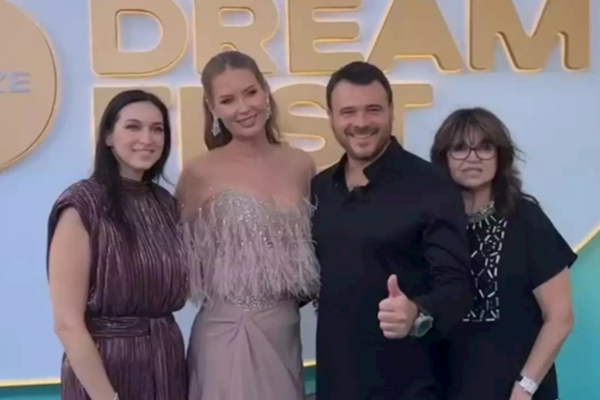 Emin “DreamFest”də ailəsi ilə — VİDEO