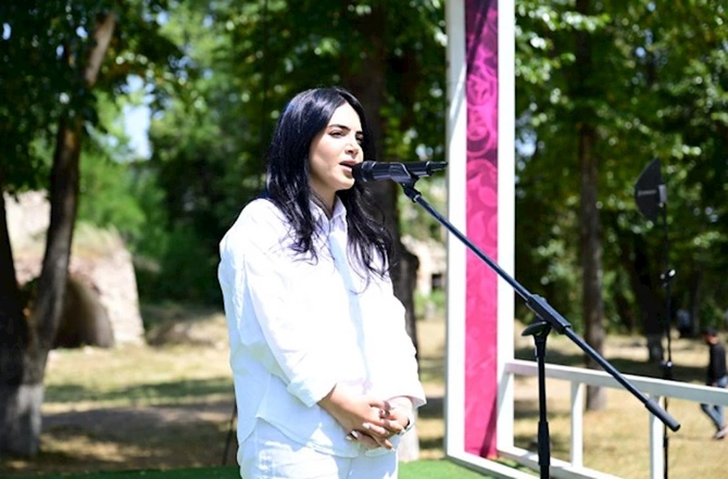 Şuşada Xalq yazıçısı Anarın kitabının təqdimatı olub, poeziya saatı keçirilib — FOTOLAR