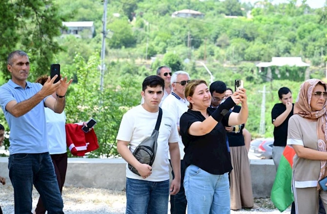 Üzeyir bəy deyərdi ki... adlı tamaşa Şuşada nümayiş olundu — FOTOLAR