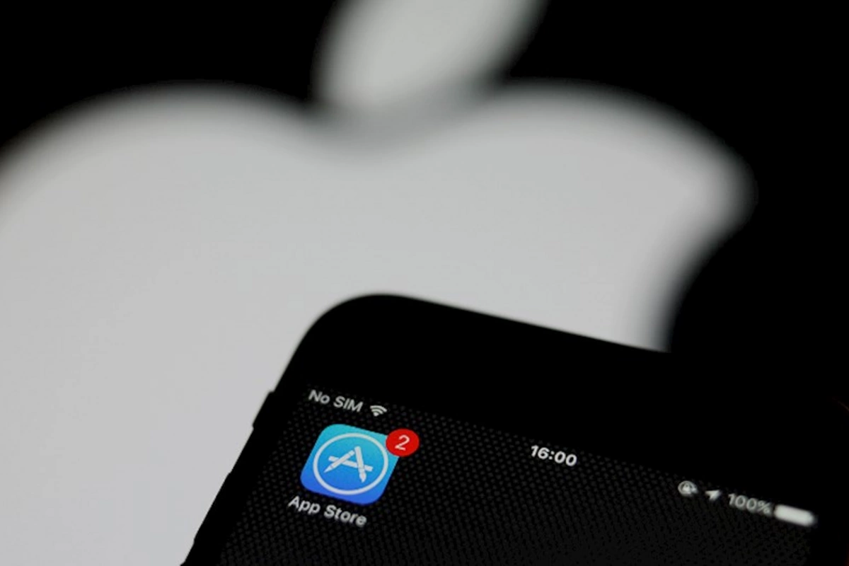“Apple” “iPhone”lara təcili bildirişlər göndərir