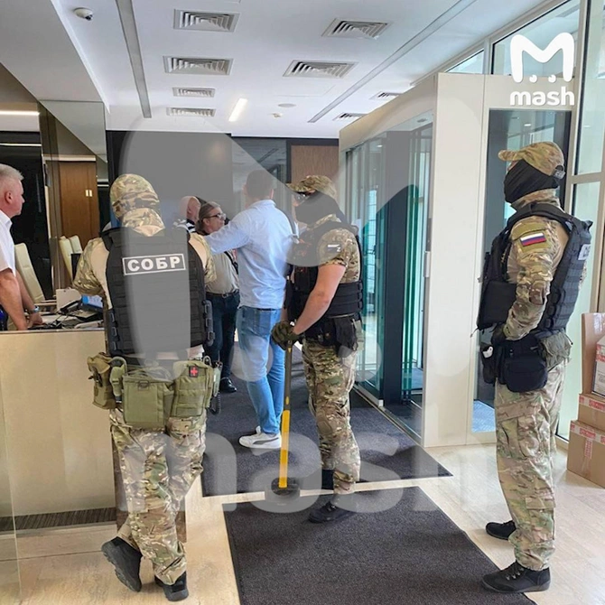 Moskvada azərbaycanlı iş adamının şirkətində axtarışlar başladı — FOTO Moskvada azərbaycanlı iş adamının şirkətində axtarışlar başladı — FOTO