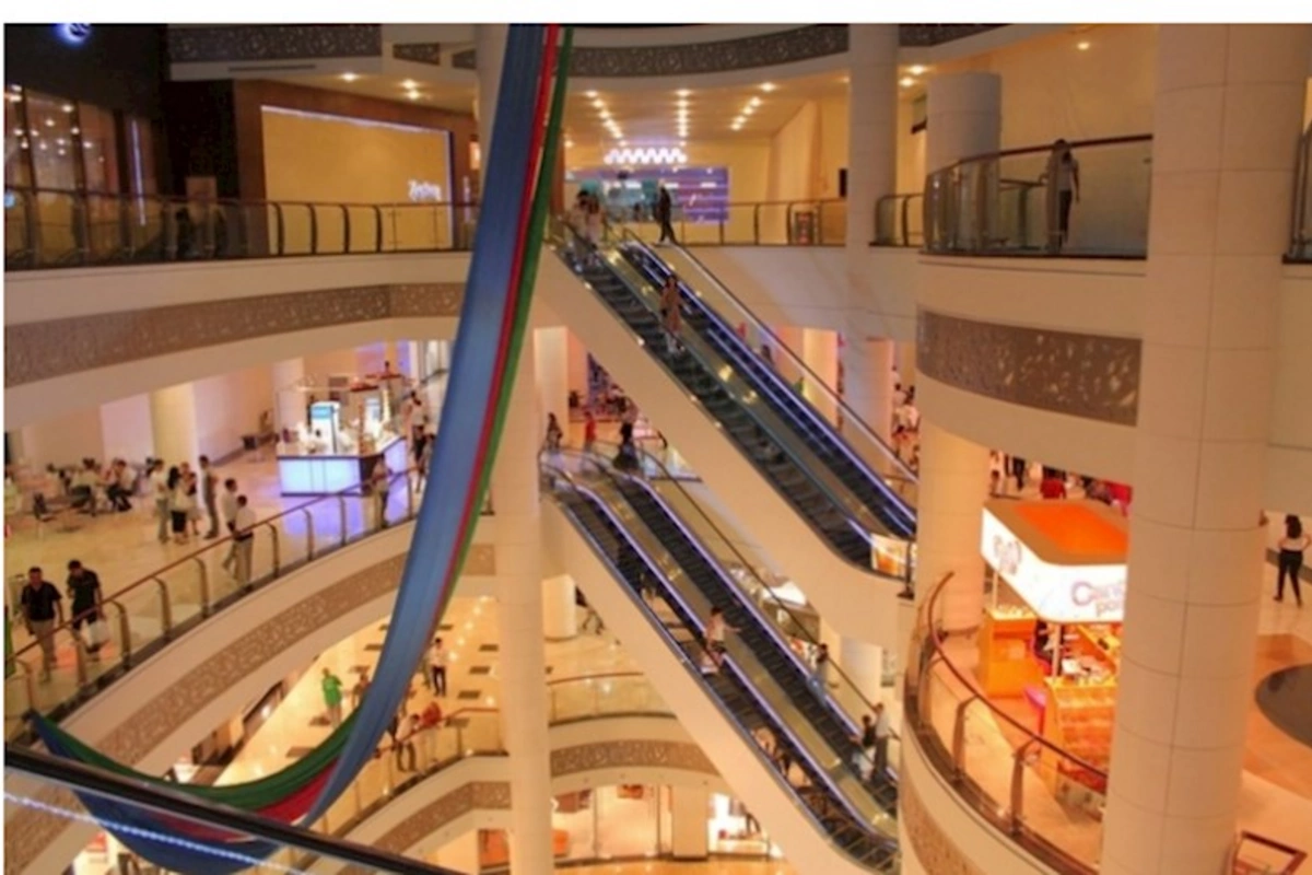 “Dəniz Mall”da həyəcan siqnalı çalındı — Ziyarətçilər təşvişdə ( VİDEO )