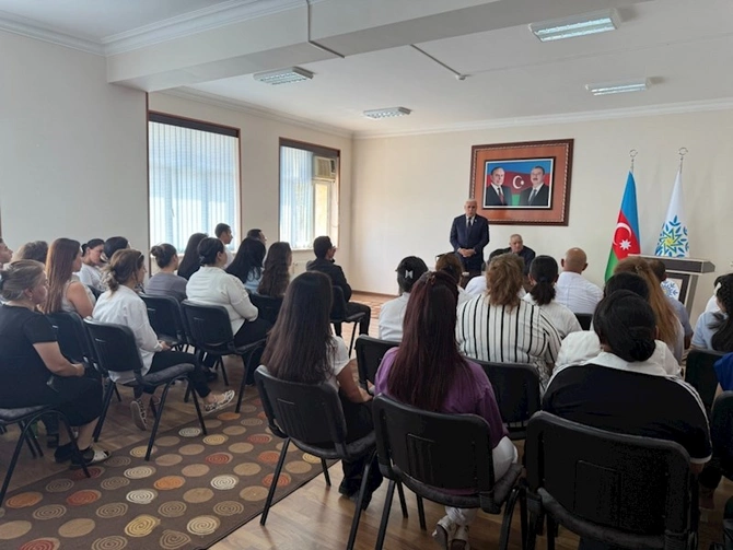 Milli Məclisin deputatı Vüqar Rəhimzadə Culfada seçiciləri ilə növbəti görüşünü keçirib — FOTOLAR Milli Məclisin deputatı Vüqar Rəhimzadə Culfada seçiciləri ilə növbəti görüşünü keçirib — FOTOLAR