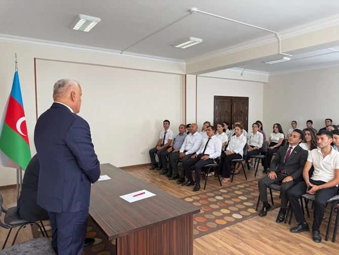 Milli Məclisin deputatı Vüqar Rəhimzadə Culfada seçiciləri ilə növbəti görüşünü keçirib — FOTOLAR Milli Məclisin deputatı Vüqar Rəhimzadə Culfada seçiciləri ilə növbəti görüşünü keçirib — FOTOLAR