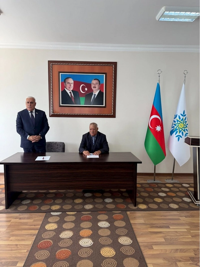 Milli Məclisin deputatı Vüqar Rəhimzadə Culfada seçiciləri ilə növbəti görüşünü keçirib — FOTOLAR Milli Məclisin deputatı Vüqar Rəhimzadə Culfada seçiciləri ilə növbəti görüşünü keçirib — FOTOLAR