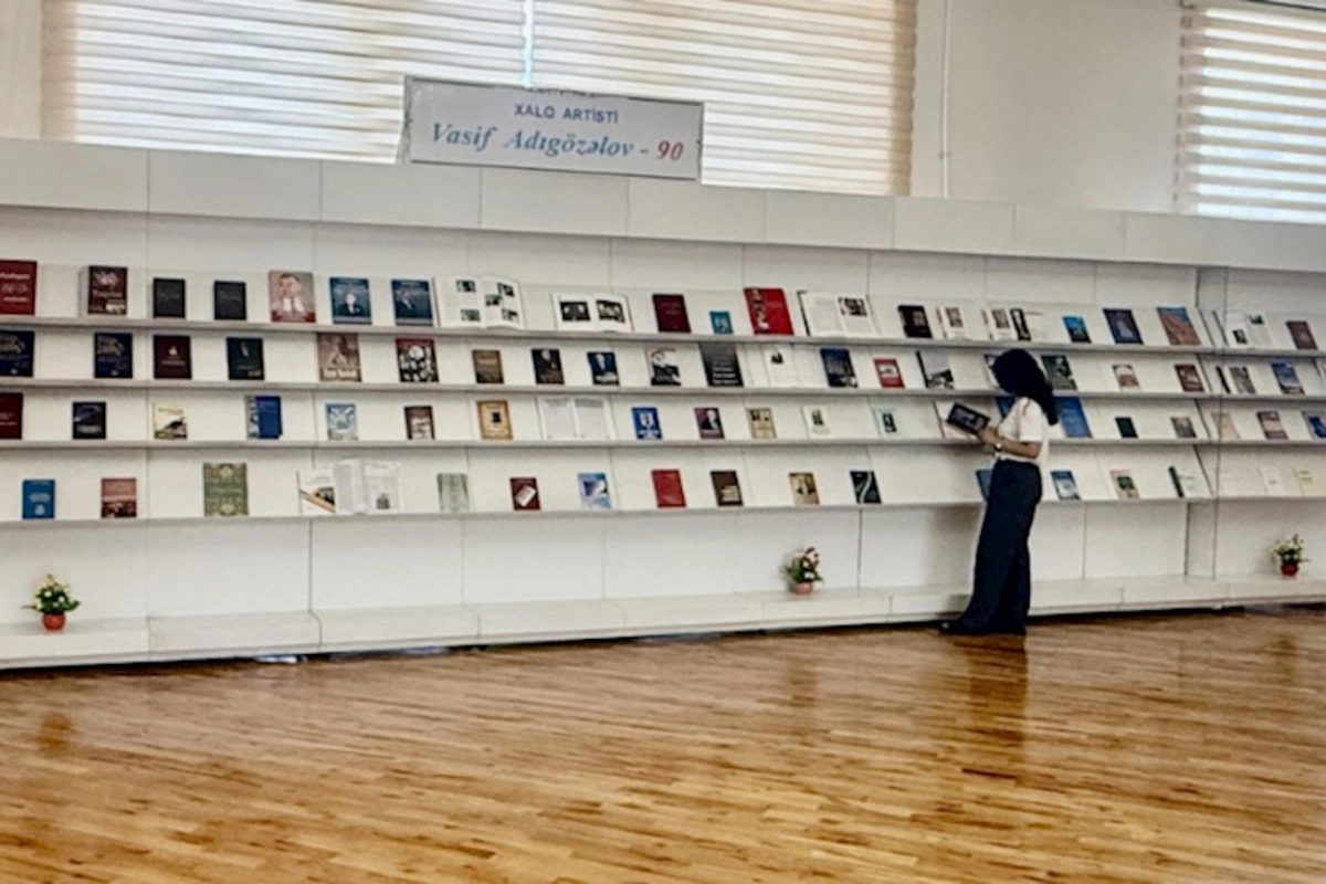 Milli Kitabxanada “Xalq artisti Vasif Adıgözəlov – 90” adlı kitab sərgisi açılıb
