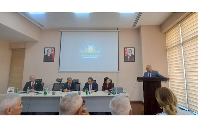 “Şərəfli ömür. Ədalətli prokuror” kitabının təqdimatı olub — FOTOLAR “Şərəfli ömür. Ədalətli prokuror” kitabının təqdimatı olub — FOTOLAR
