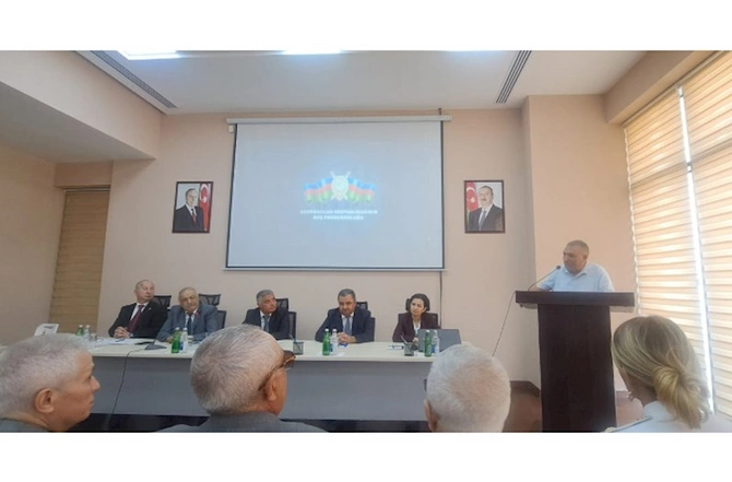 “Şərəfli ömür. Ədalətli prokuror” kitabının təqdimatı olub — FOTOLAR “Şərəfli ömür. Ədalətli prokuror” kitabının təqdimatı olub — FOTOLAR
