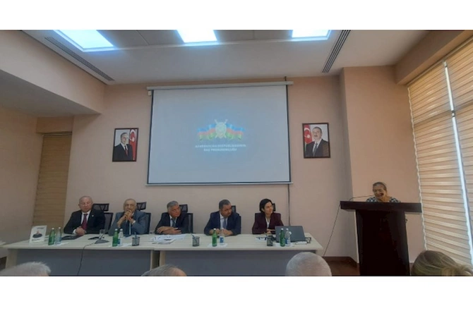 “Şərəfli ömür. Ədalətli prokuror” kitabının təqdimatı olub — FOTOLAR “Şərəfli ömür. Ədalətli prokuror” kitabının təqdimatı olub — FOTOLAR