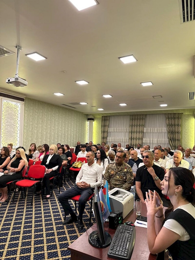 Vəhdət Partiyasının Abşeron rayon təşkilatının konfransı keçirildi — FOTOLAR
