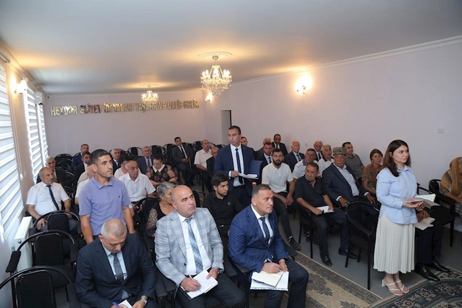 İcra başçısı vətəndaşların problemlərini dinlədi — FOTOLAR