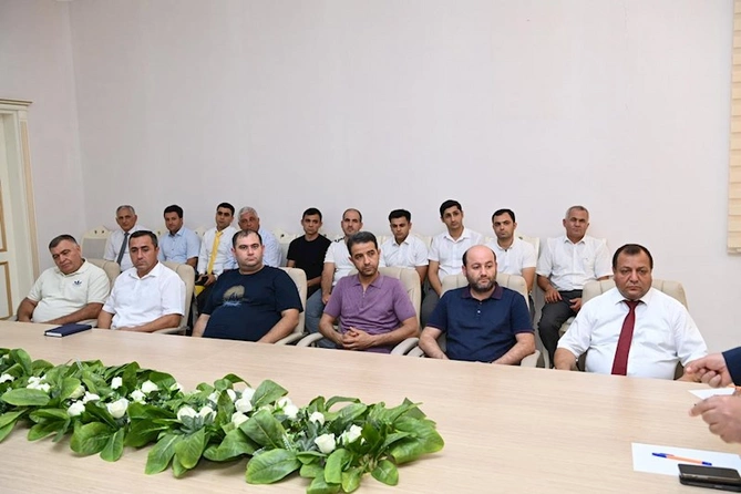 “Azərişıq” ASC-nin nümayəndələri Ağdamda fermer və sahibkarlarla görüşüb — FOTOLAR