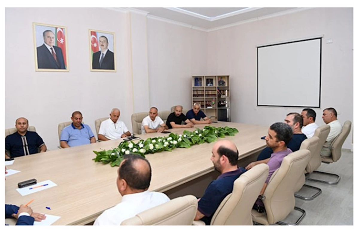 “Azərişıq” ASC-nin nümayəndələri Ağdamda fermer və sahibkarlarla görüşüb — FOTOLAR