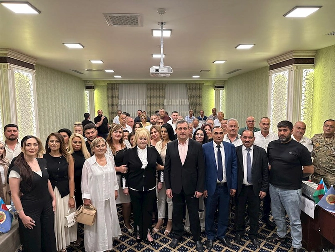 Vəhdət Partiyasının Abşeron rayon təşkilatının konfransı keçirildi — FOTOLAR