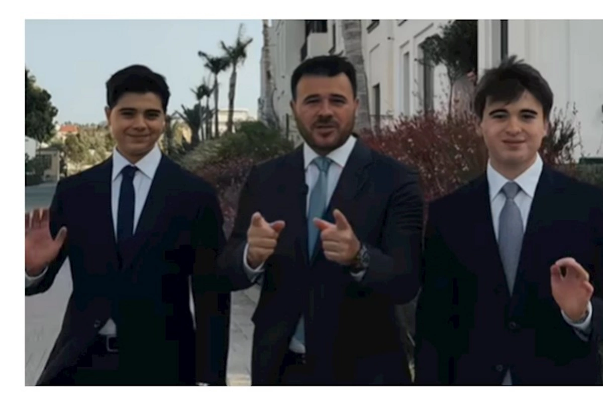 Emin oğulları ilə birlikdə Leyla Əliyevanı təbrik etdi — VİDEO