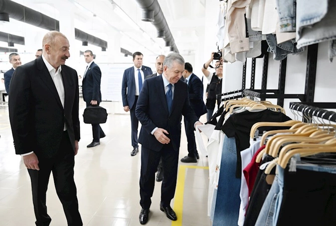 Prezidentləri Xankəndidəki Businesstex JV tikiş fabrikinin fəaliyyəti ilə tanış oldu — FOTOLAR Prezidentləri Xankəndidəki Businesstex JV tikiş fabrikinin fəaliyyəti ilə tanış oldu — FOTOLAR